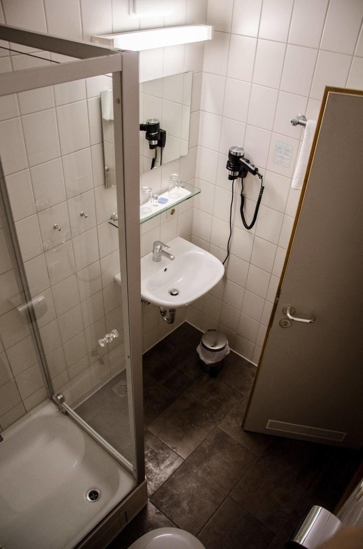 Hotel Blaue Traube ショーンガウ エクステリア 写真